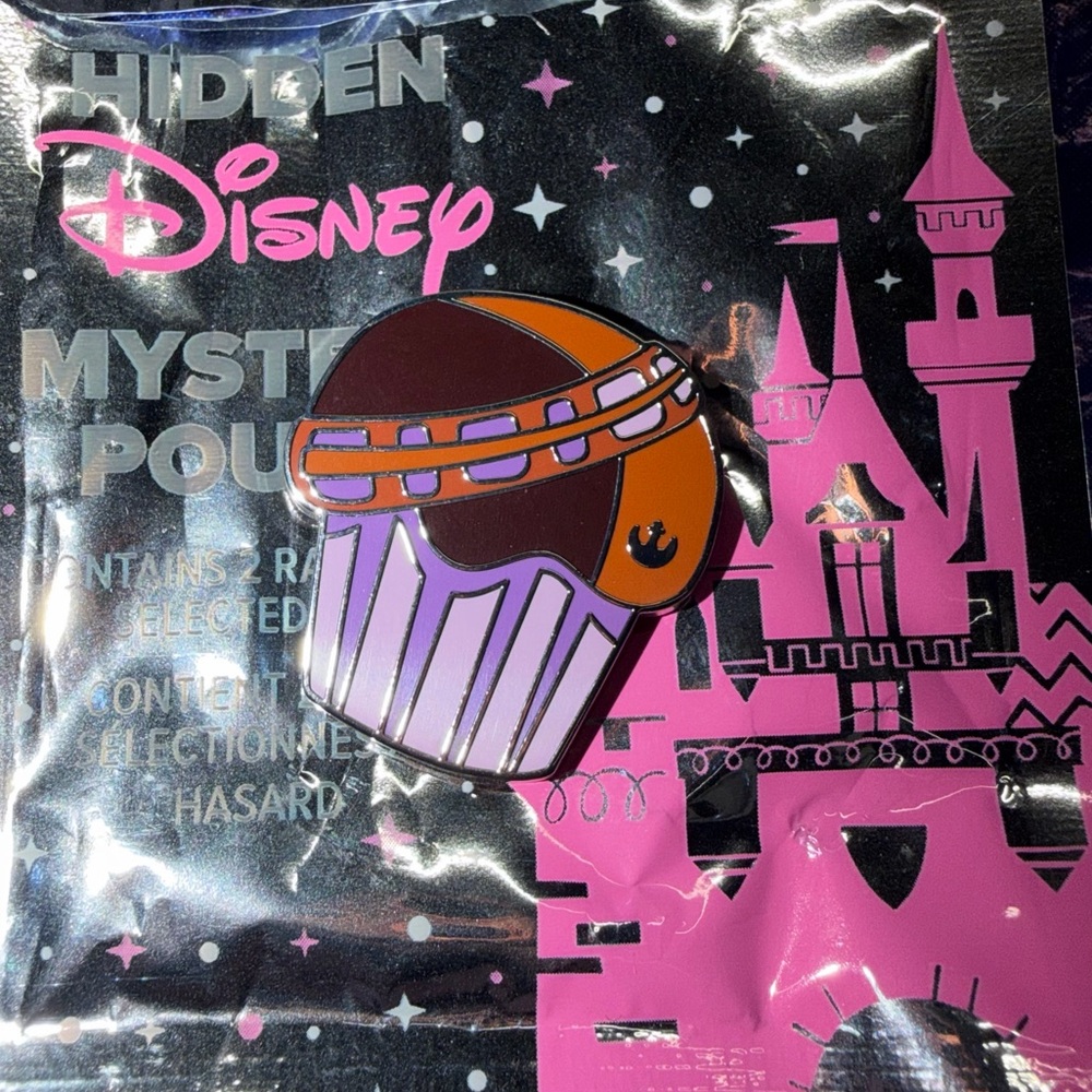 New 2025 Disneyland Hidden Mickey Disney Wave B Star Wars Chewbacca Cupcake Pin